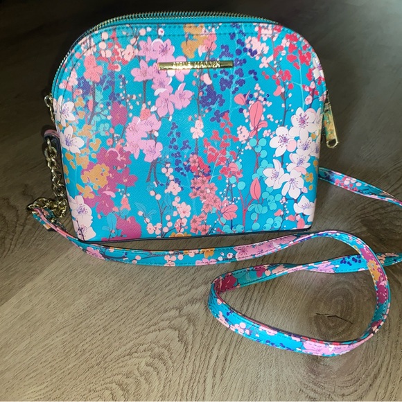 Steve madden flora crossbody - Picture 3 of 4